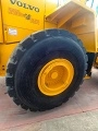 VOLVO L220 front loader