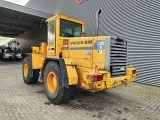 VOLVO L 90 B front loader