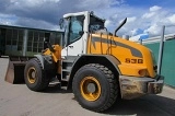 LIEBHERR L 538 front loader