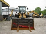 LIEBHERR L 526 front loader