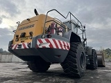 LIEBHERR L 586 front loader