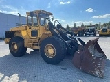 VOLVO L 90 front loader