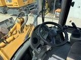 LIEBHERR L 524 front loader