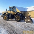 KOMATSU WA380-5 front loader