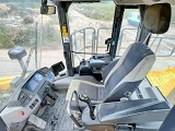 KOMATSU WA600-8 front loader