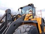 VOLVO L180H front loader