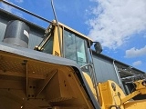 VOLVO L220G front loader