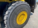 KOMATSU WA500-7 front loader