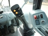 DOOSAN DL220-5 front loader