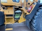 VOLVO L220G front loader