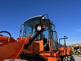 HITACHI W 190 front loader