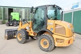 CASE 121F front loader