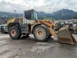 LIEBHERR L 576 front loader