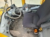 VOLVO L 90 E front loader