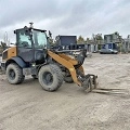 CASE 321F front loader