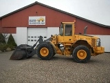 VOLVO L 90 E front loader