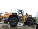 LIEBHERR L 586 front loader