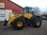 KOMATSU WA320-5 front loader