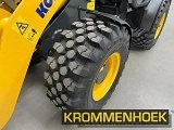 KOMATSU WA70M-8E0 front loader