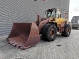 VOLVO L220 front loader