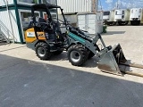 GIANT G2700HD front loader