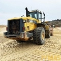 KOMATSU WA500-6 front loader