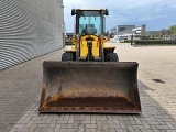 VOLVO L 32 front loader