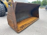 KOMATSU WA500-7 front loader