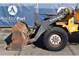 VOLVO L 30 front loader