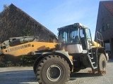 LIEBHERR L 550 front loader