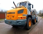 LIEBHERR L 524 front loader