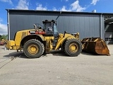 CATERPILLAR 982M front loader