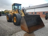 VOLVO L 120 B front loader