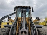 VOLVO L 90 E front loader