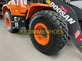 DOOSAN DL220-5 front loader