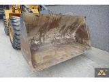 VOLVO L 90 front loader