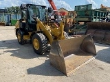 CATERPILLAR 906 front loader