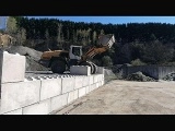 LIEBHERR L 566 front loader