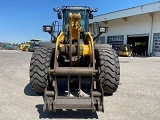 KOMATSU WA500-7 front loader