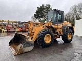 CASE 621 D front loader