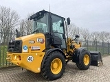 CATERPILLAR 908 front loader