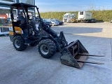 GIANT V 452 T X-TRA front loader