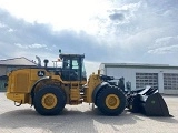 JOHN-DEERE 744 K front loader