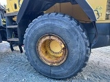 KOMATSU WA470-5 front loader