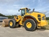 VOLVO L220H front loader