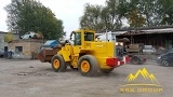 VOLVO L 120 front loader