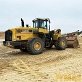 KOMATSU WA500-6 front loader