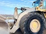 VOLVO L350F front loader