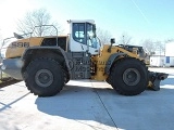 LIEBHERR L 586 front loader