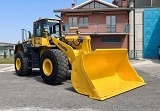 KOMATSU WA480-5 front loader